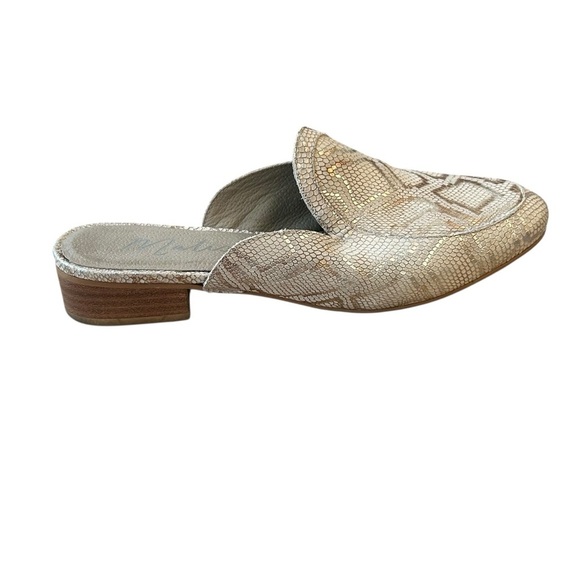 Matisse Women's Cream Snakeskin Slip-On Loafers - Picture 1 of 6